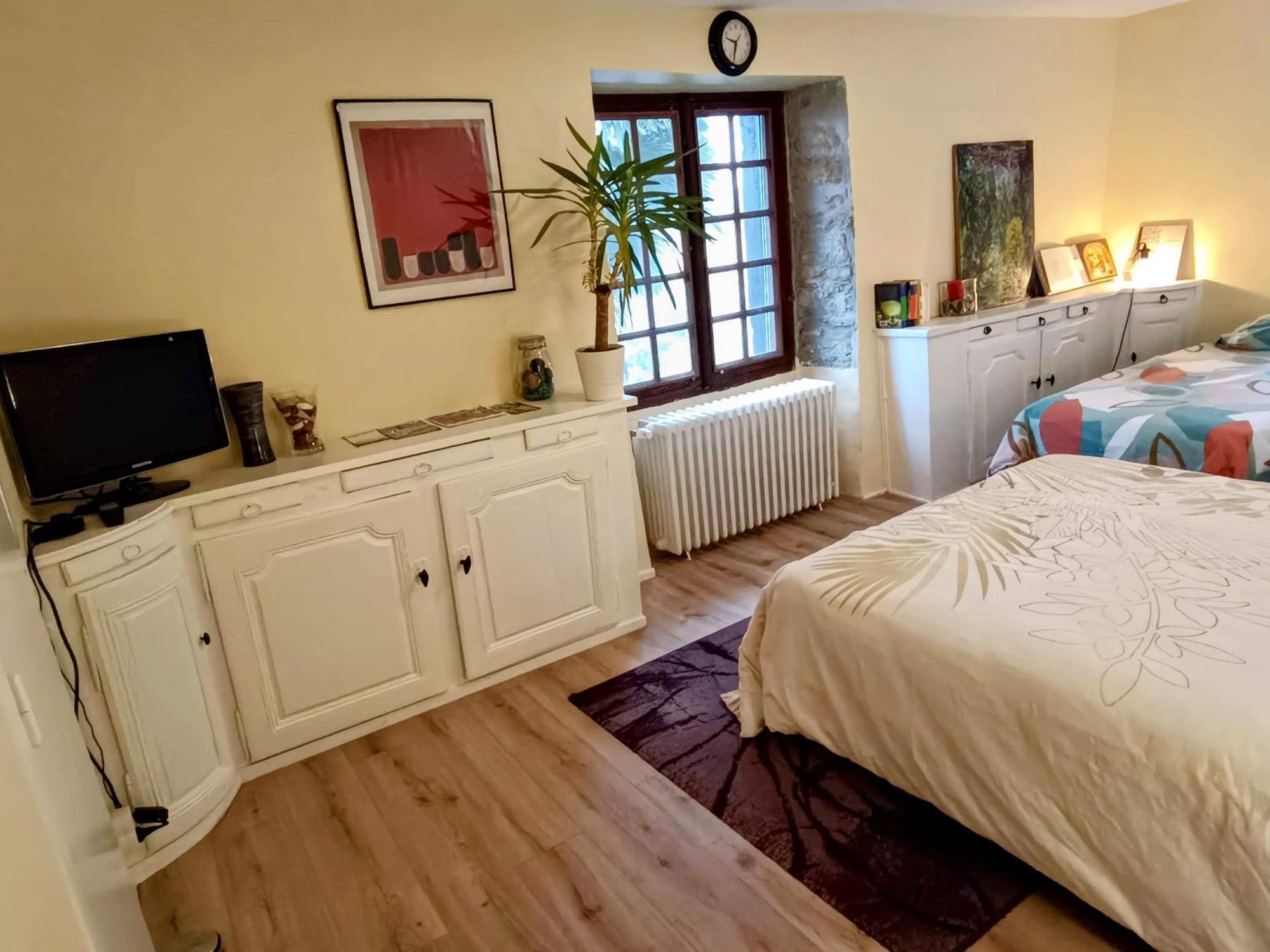 Bed and Breakfast La Fontaine Du Mas Thiviers Экстерьер фото